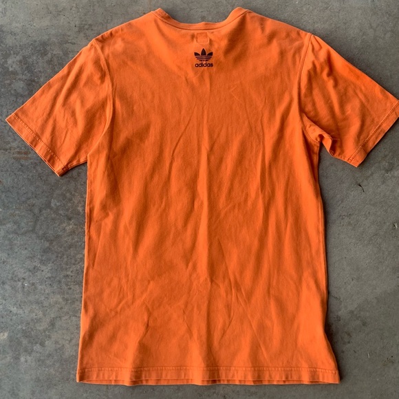 Y2K Adidas Graphic Tee Tree Design - Picture 4 of 4